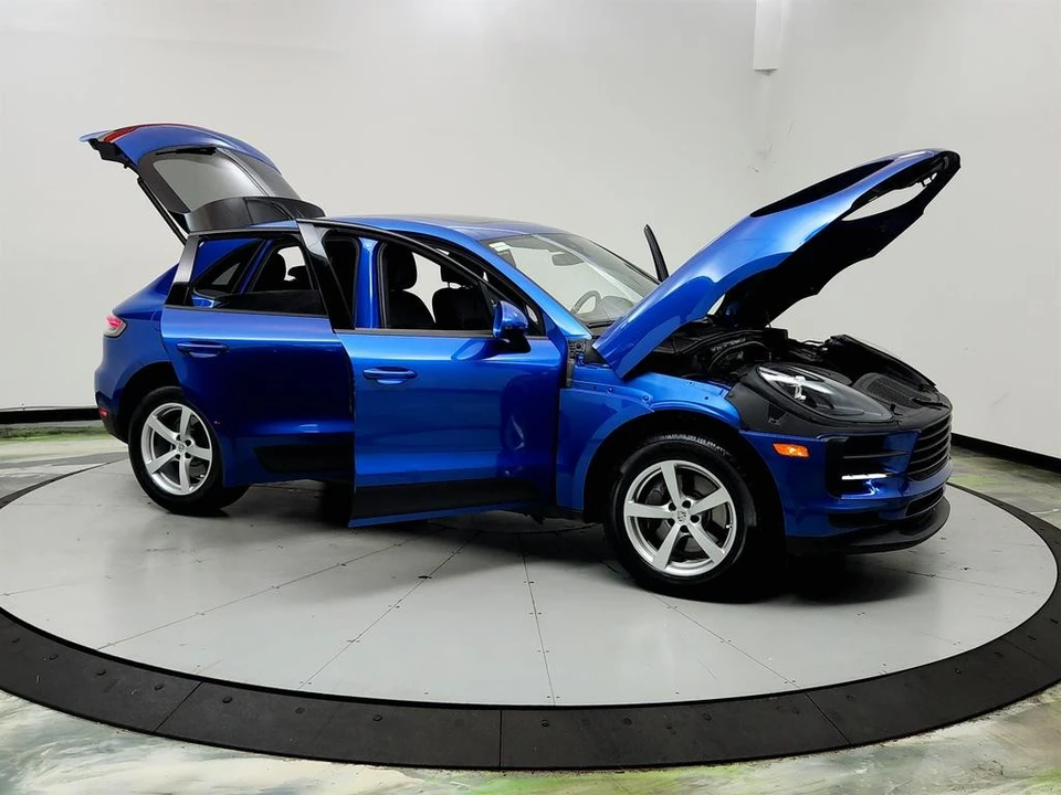 2020 Porsche Macan - Image 10 of 31