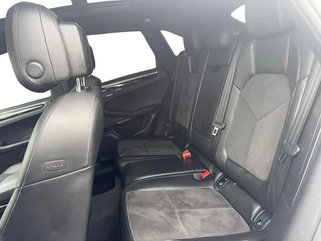 2020 Porsche Macan - Image 14 of 21