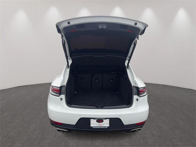 2020 Porsche Macan - Image 15 of 21