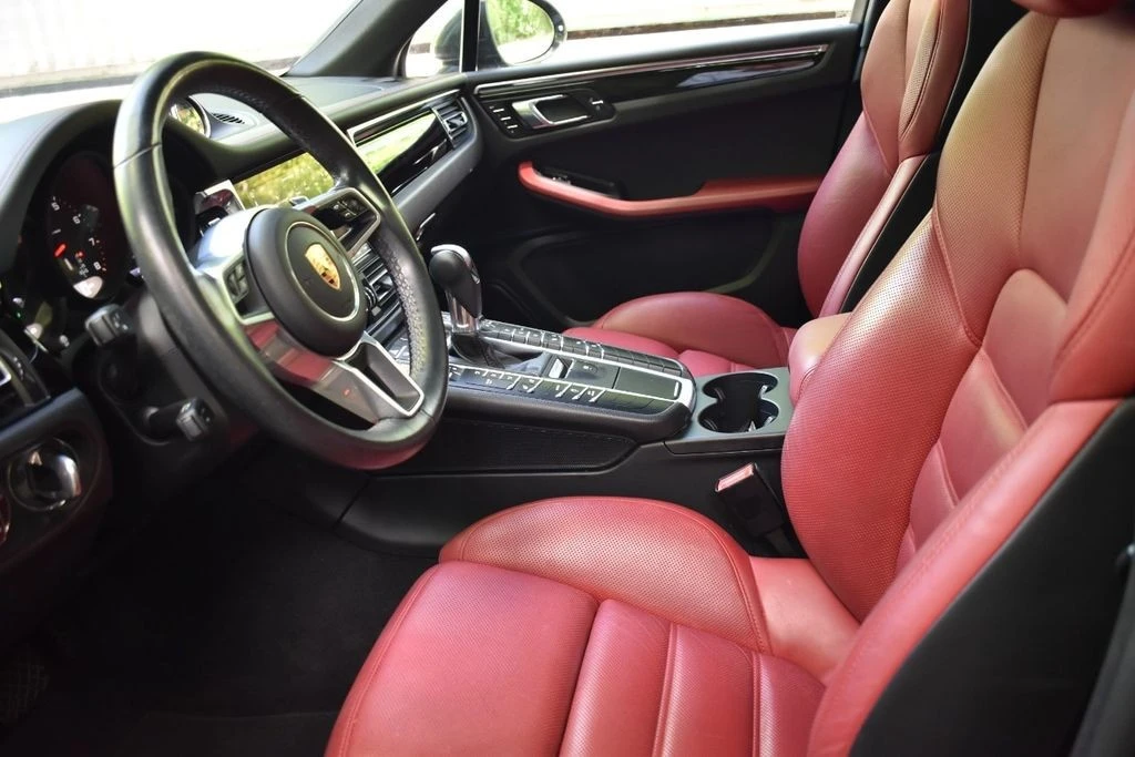 2020 Porsche Macan - Image 15 of 31