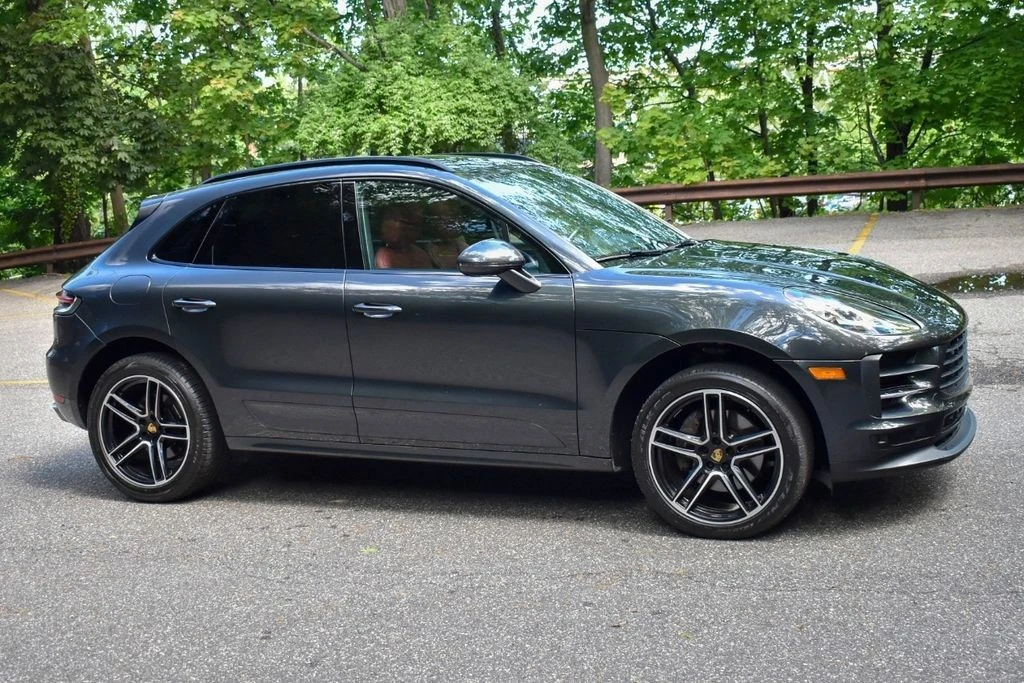 2020 Porsche Macan - Image 11 of 31