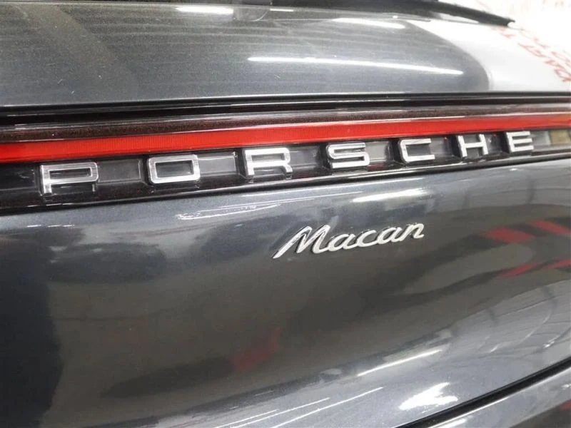 2020 Porsche Macan - Image 12 of 12