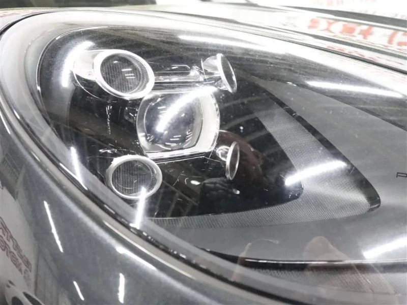2020 Porsche Macan - Image 10 of 12