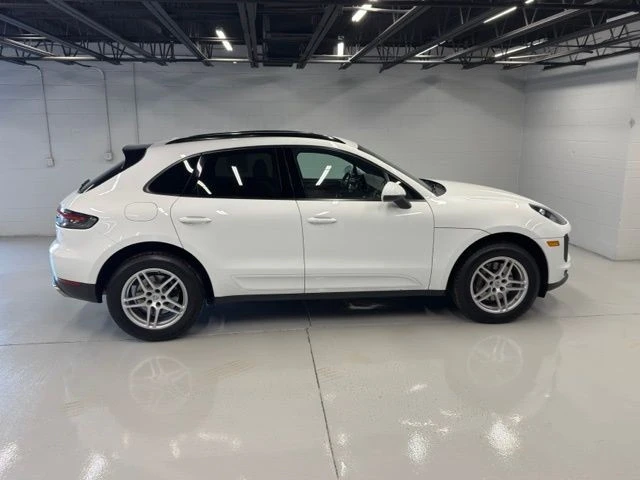 2020 Porsche Macan - Image 8 of 12
