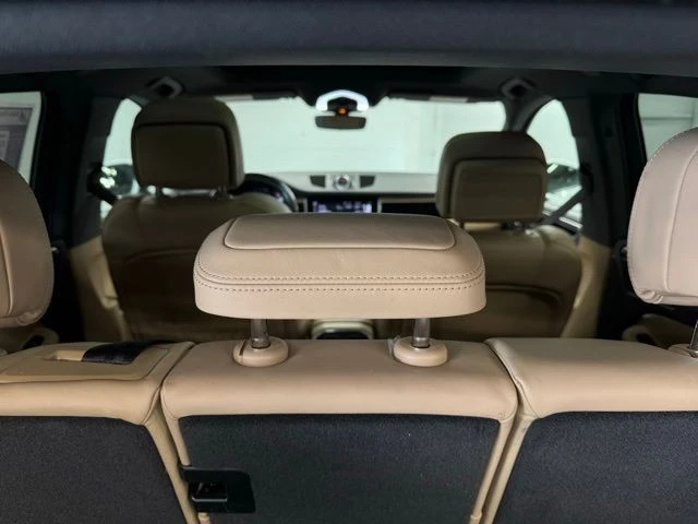 2020 Porsche Macan - Image 11 of 12