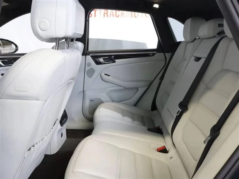 2020 Porsche Macan - Image 12 of 12