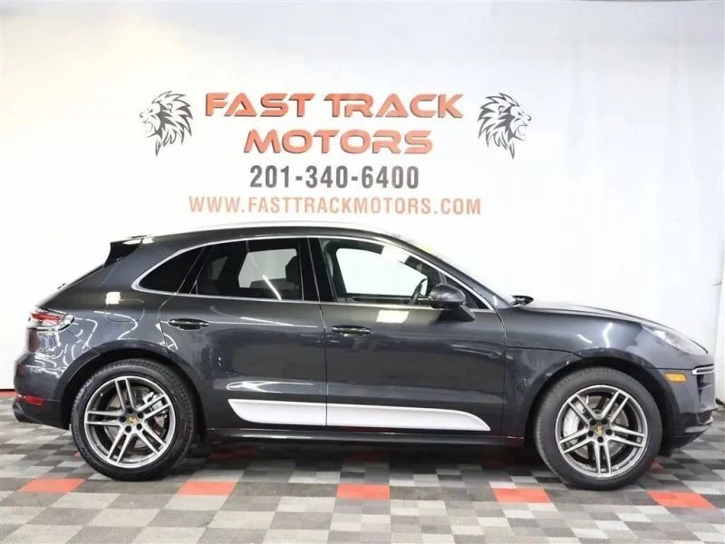 2020 Porsche Macan - Image 7 of 12