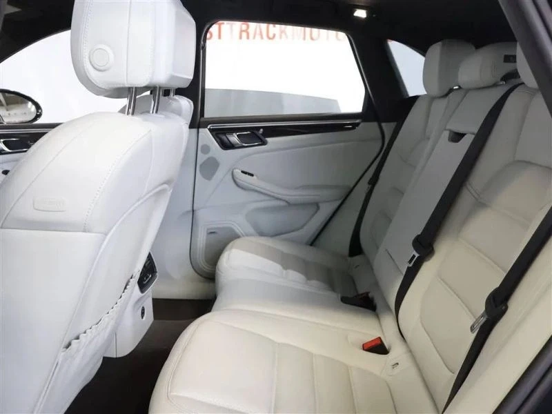 2020 Porsche Macan - Image 12 of 12