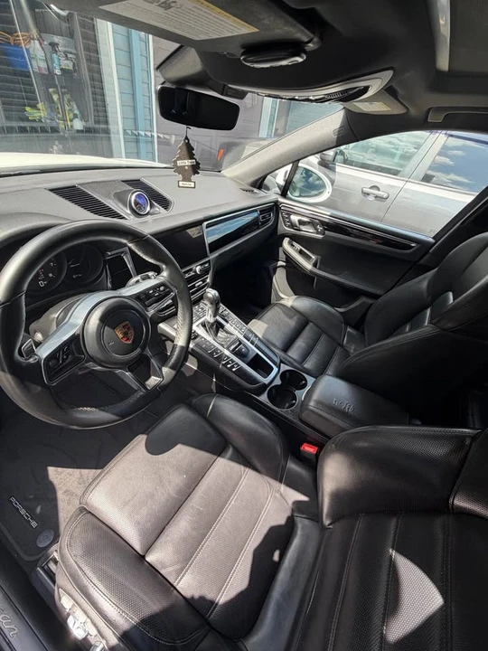 2020 Porsche Macan - Image 6 of 8