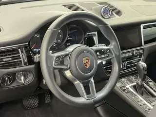 2020 Porsche Macan - Image 4 of 4