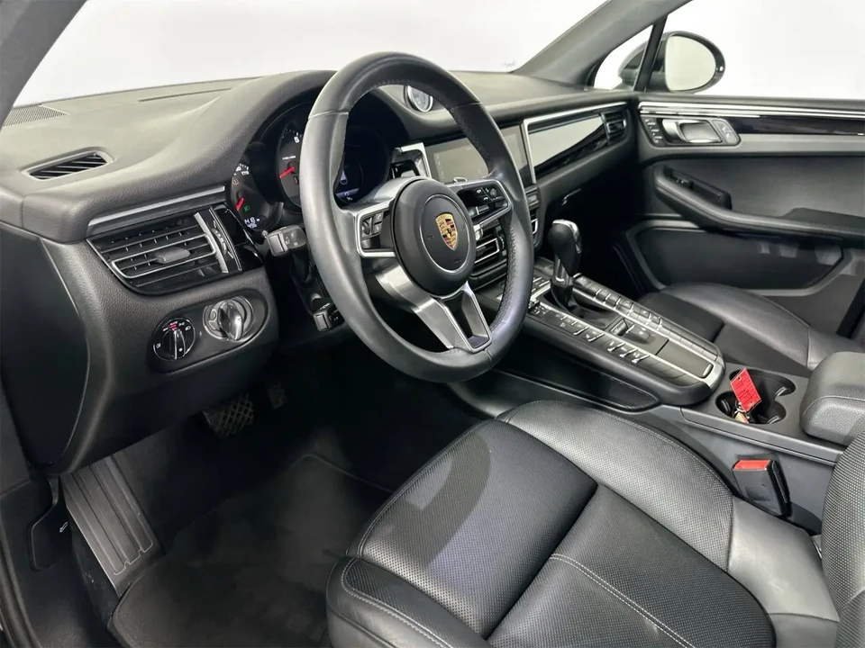 2020 Porsche Macan - Image 4 of 6