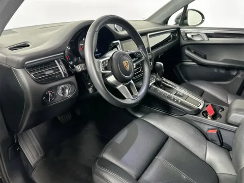 2020 Porsche Macan - Image 4 of 6