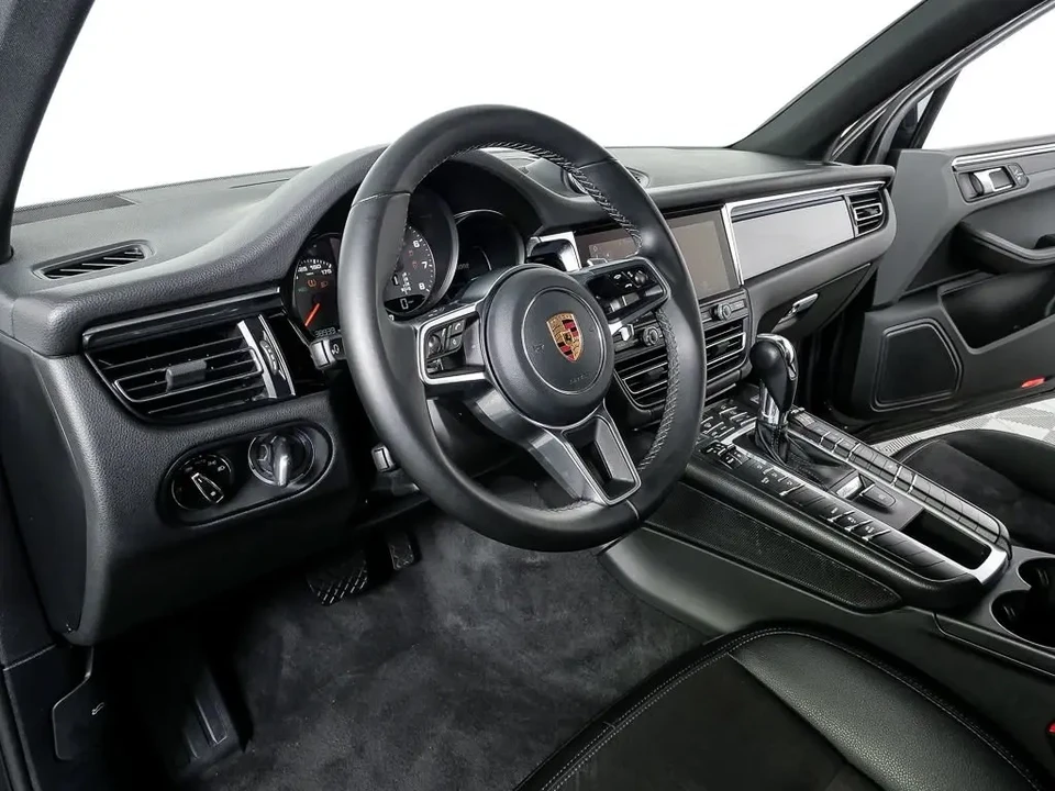 2020 Porsche Macan - Image 4 of 9
