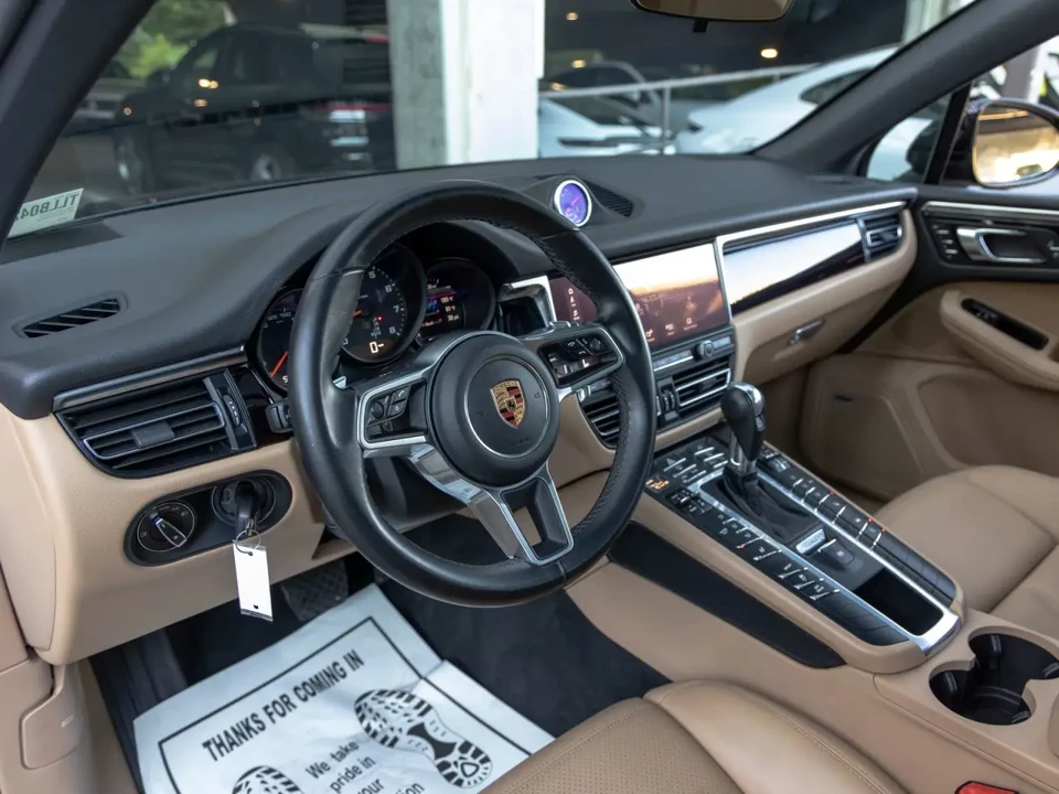 2020 Porsche Macan - Image 5 of 7