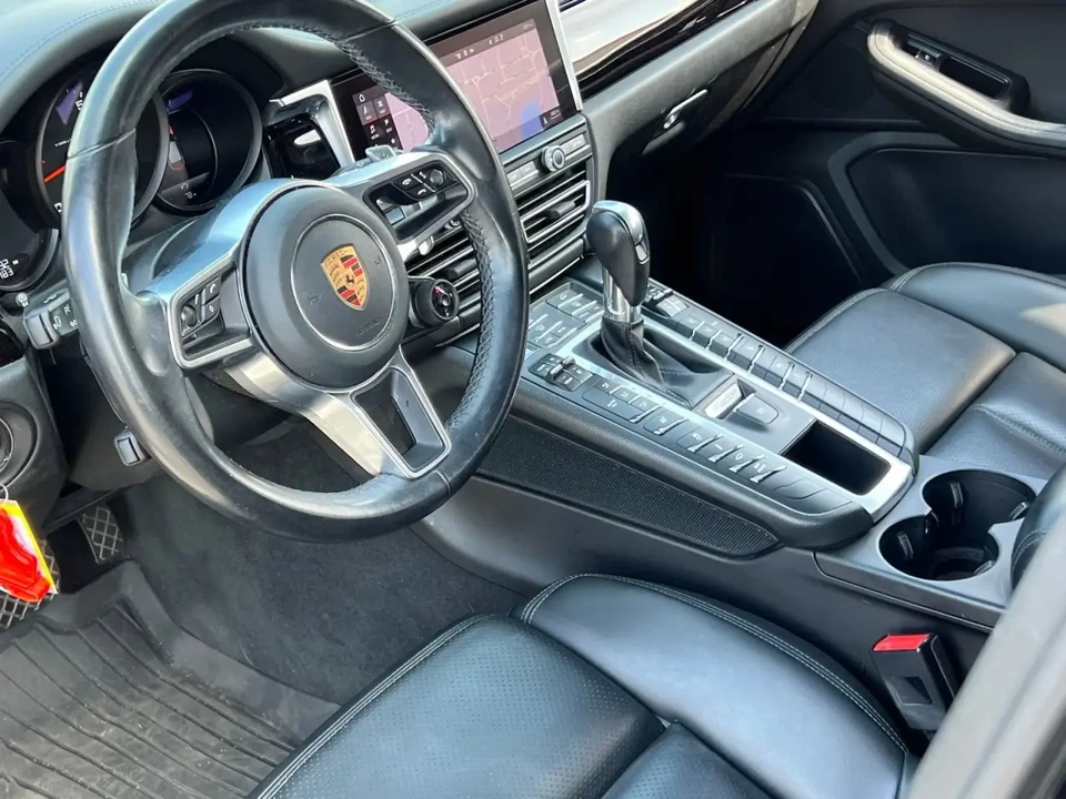 2020 Porsche Macan - Image 4 of 6
