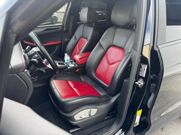 2020 Porsche Macan - Image 6 of 10