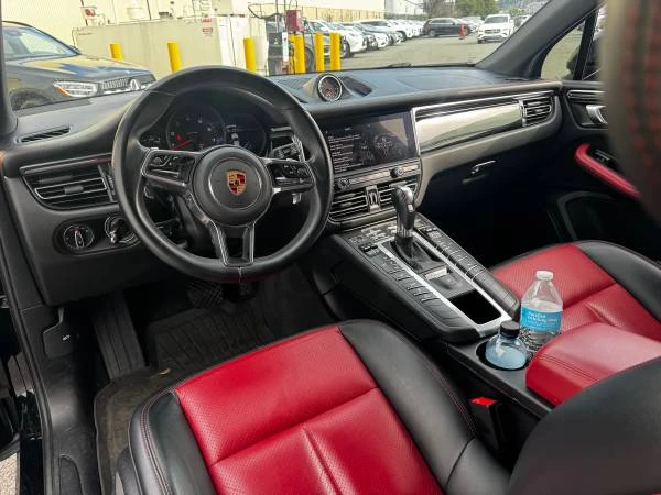 2020 Porsche Macan - Image 5 of 10