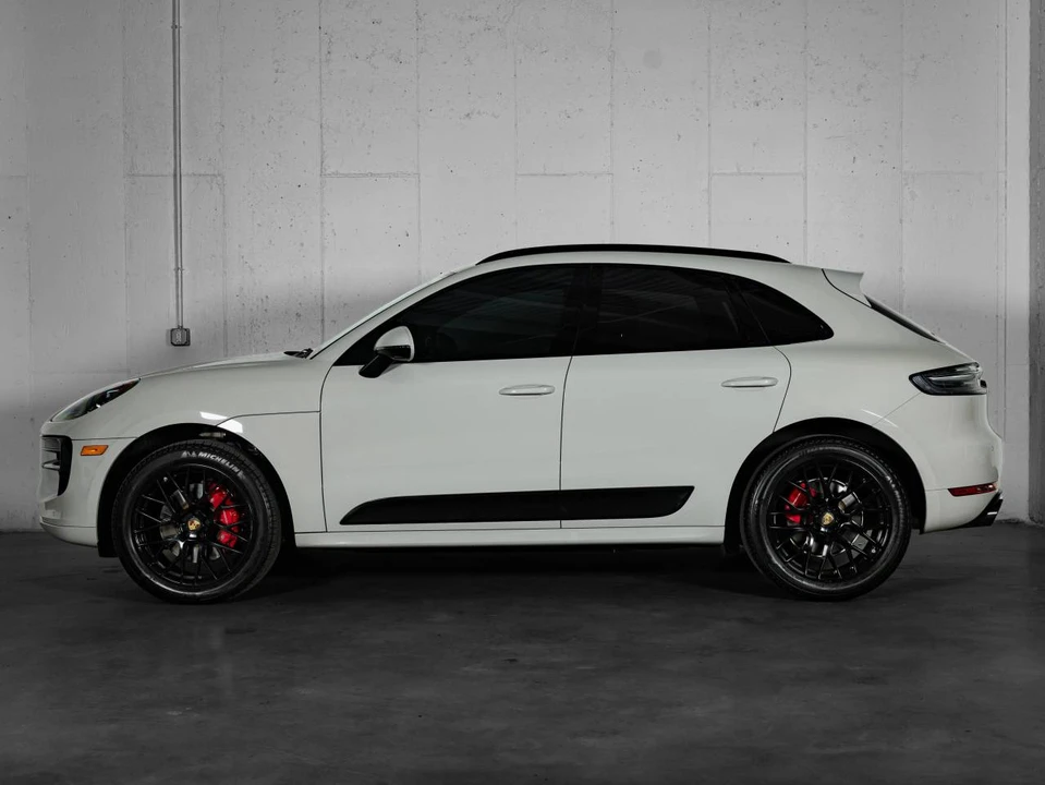 2020 Porsche Macan GTS - Image 2 of 5
