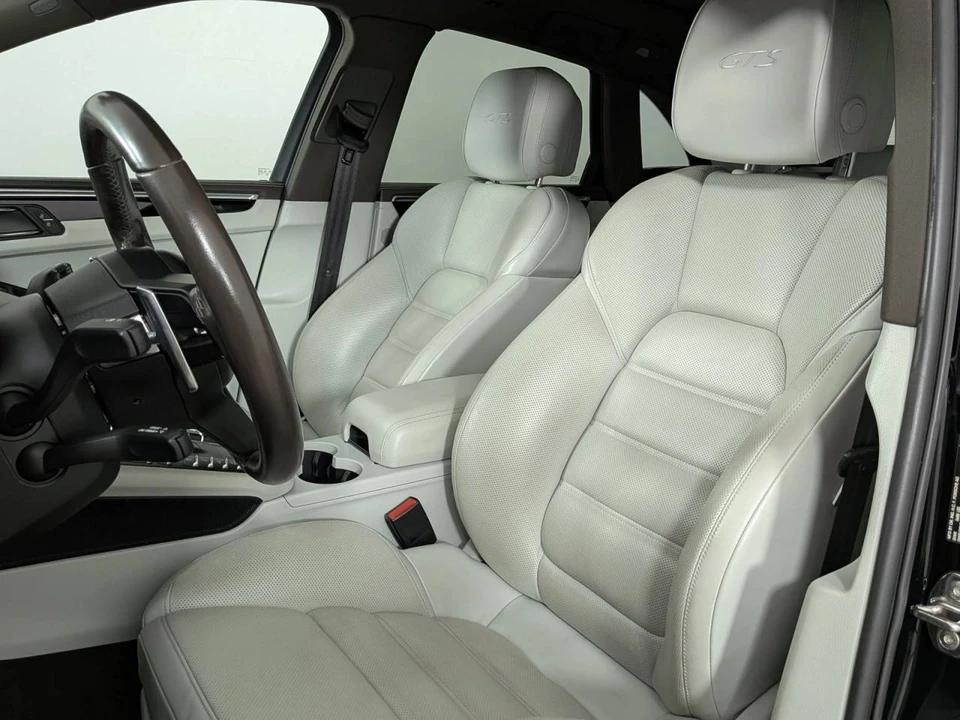 2020 Porsche Macan GTS - Image 5 of 5