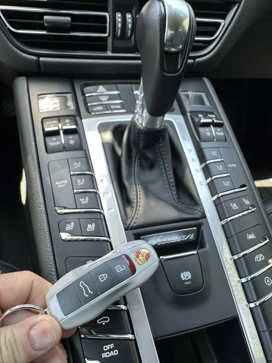 2020 Porsche Macan GTS - Image 11 of 22
