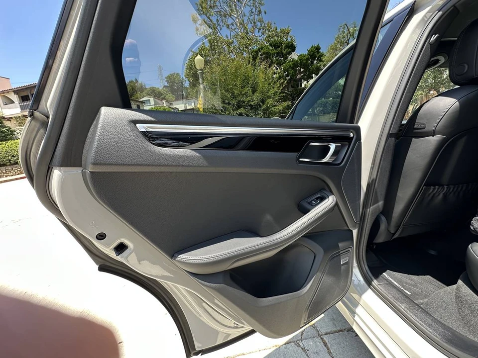 2020 Porsche Macan GTS - Image 10 of 22