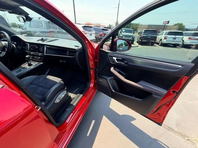 2020 Porsche Macan GTS - Image 7 of 11
