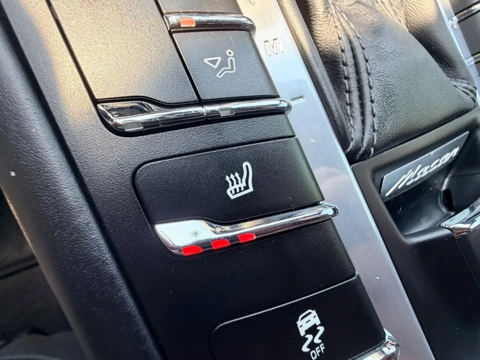 2020 Porsche Macan GTS - Image 13 of 19
