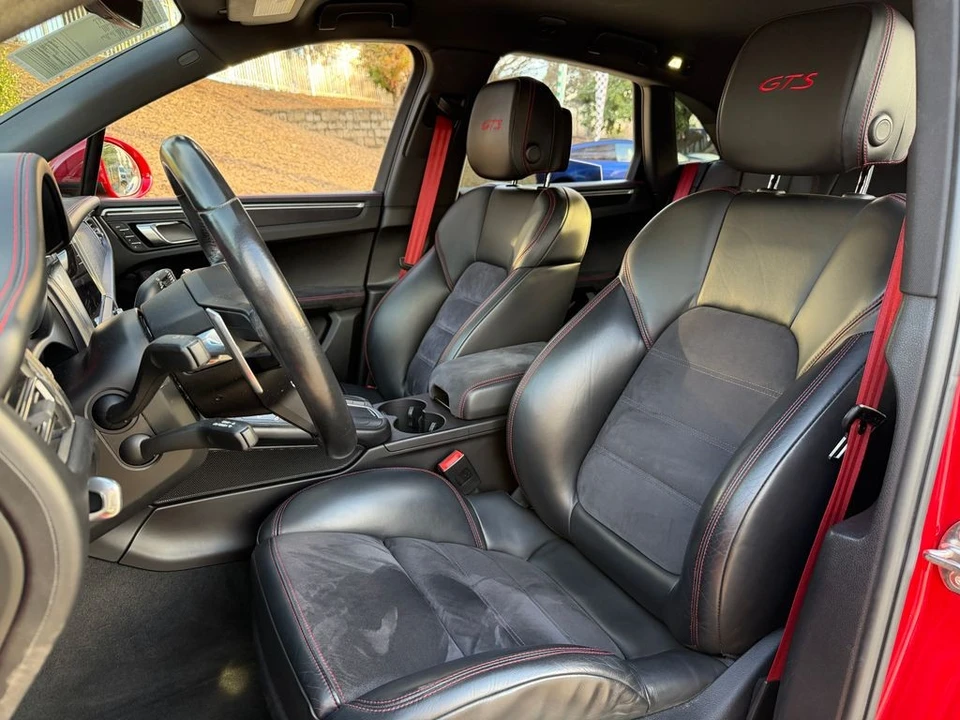2020 Porsche Macan GTS - Image 17 of 21