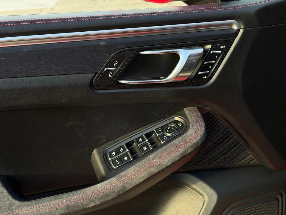 2020 Porsche Macan GTS - Image 15 of 21