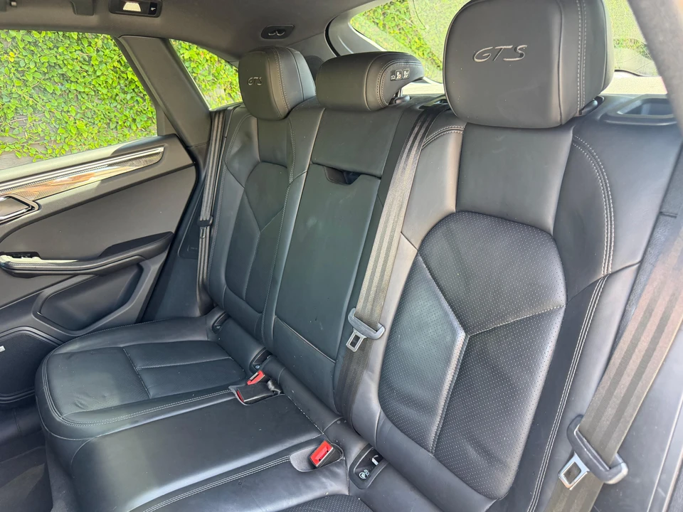 2020 Porsche Macan GTS - Image 27 of 31