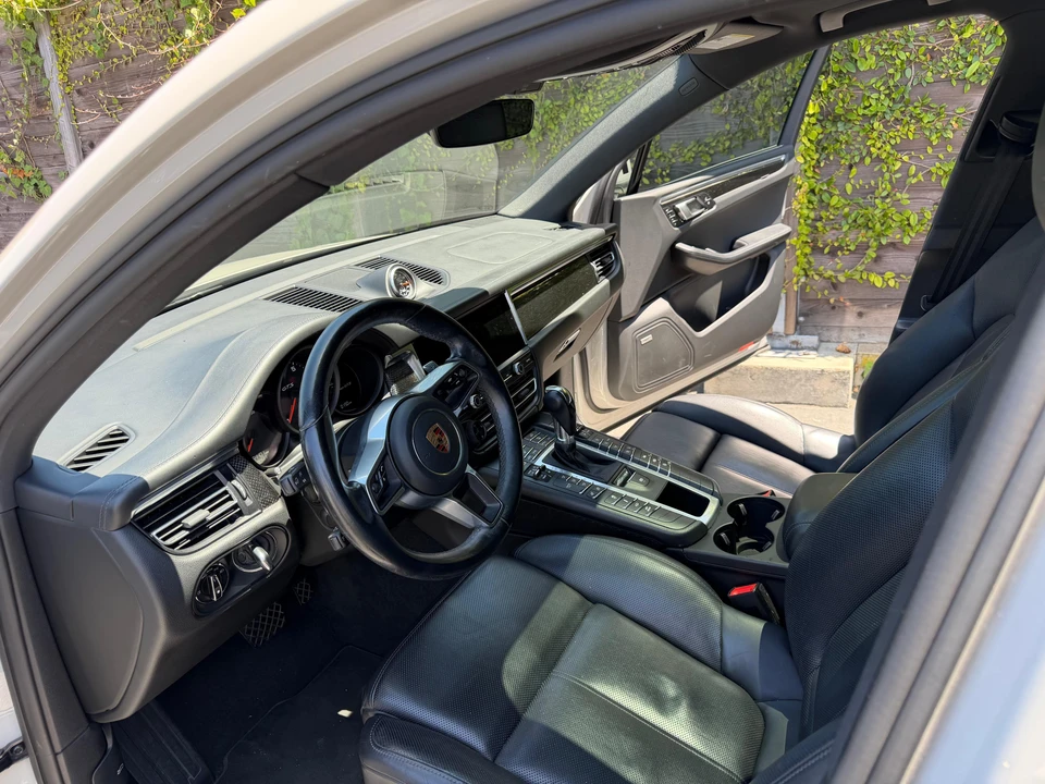 2020 Porsche Macan GTS - Image 30 of 31