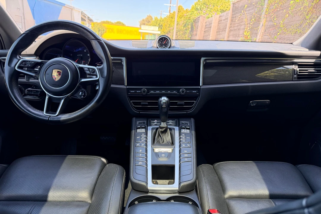 2020 Porsche Macan GTS - Image 22 of 31