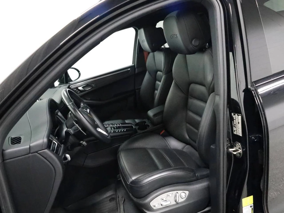 2020 Porsche Macan GTS - Image 5 of 5