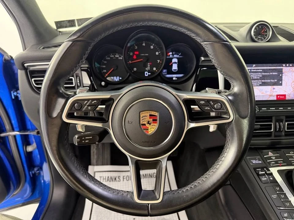 2020 Porsche Macan - Image 18 of 20