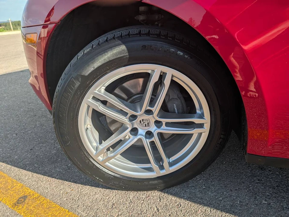 2020 Porsche Macan - Image 7 of 24