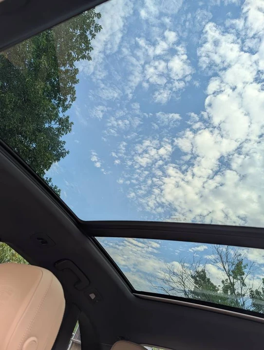 2020 Porsche Macan - Image 22 of 24