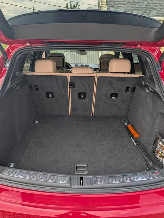 2020 Porsche Macan - Image 16 of 24