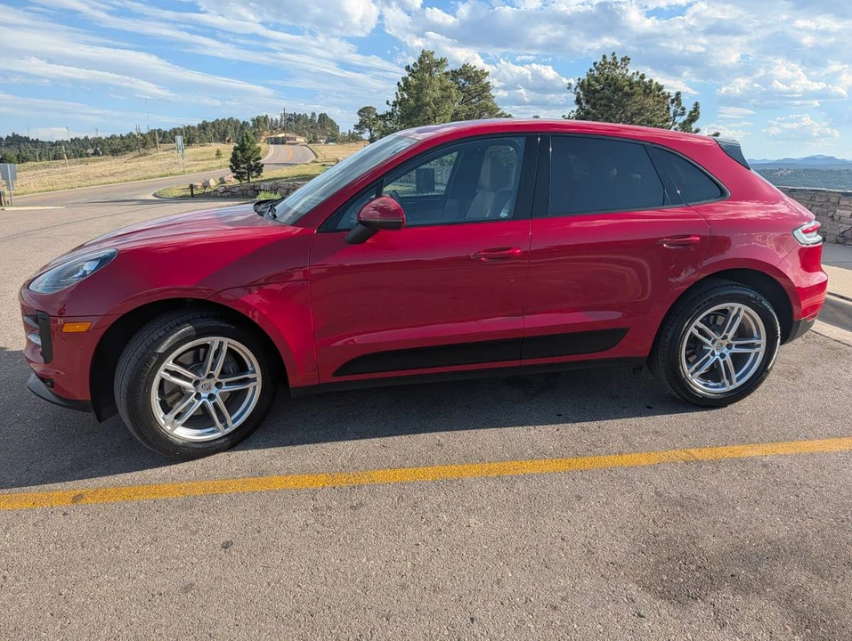 2020 Porsche Macan - Image 3 of 24
