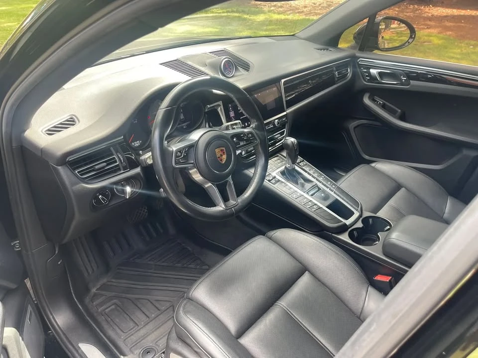 2020 Porsche Macan - Image 11 of 20