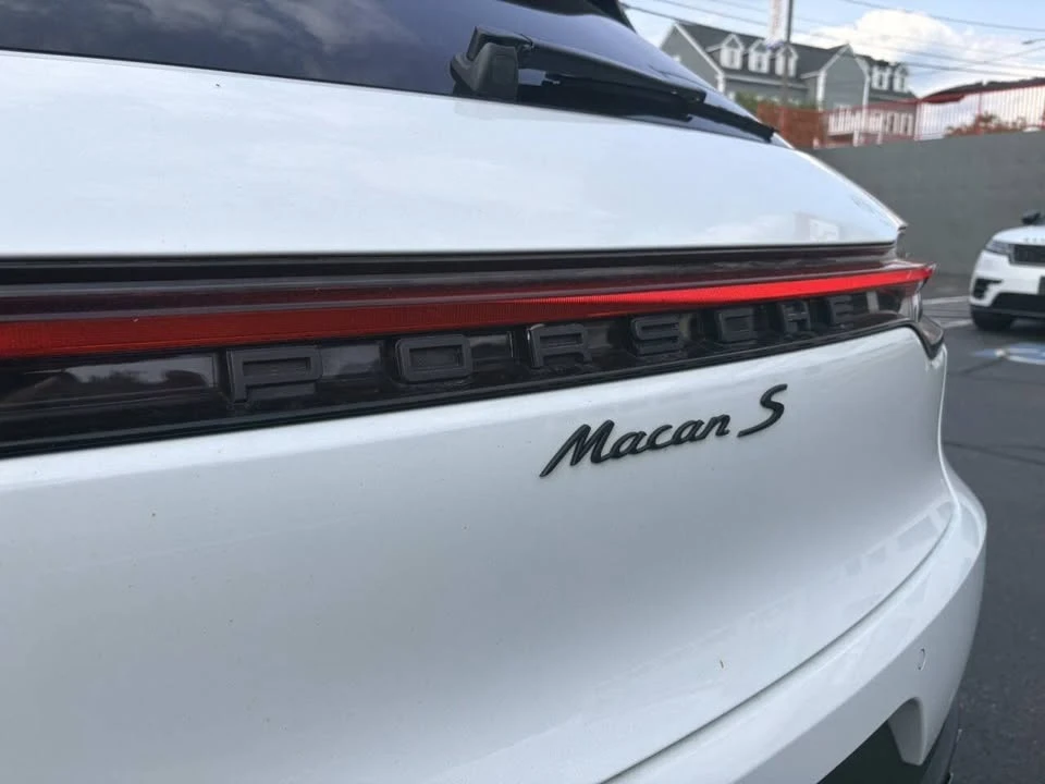 2020 Porsche Macan - Image 10 of 20