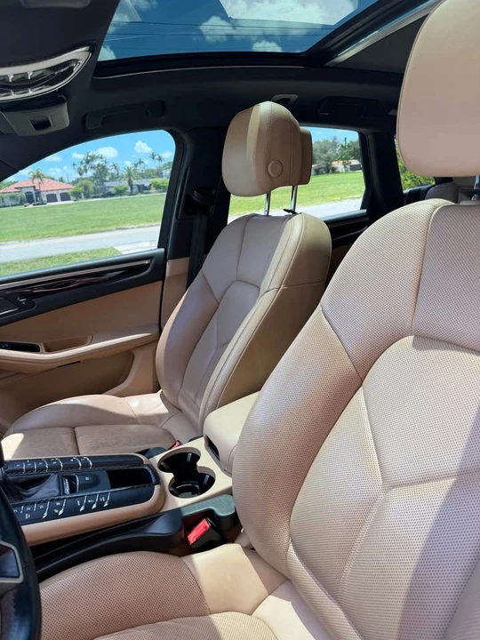 2020 Porsche Macan - Image 6 of 9