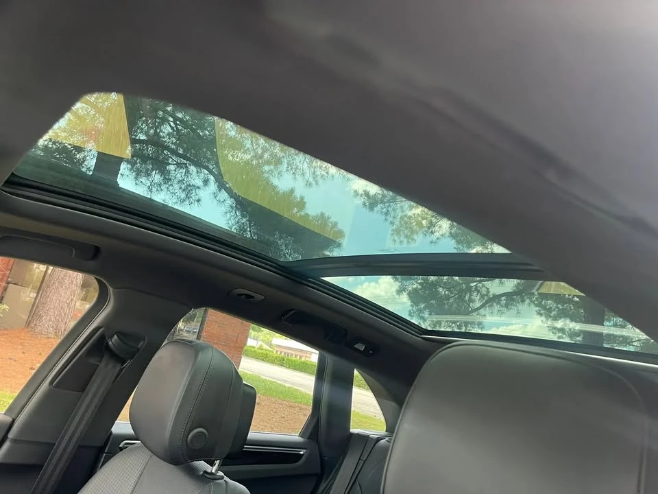 2020 Porsche Macan - Image 19 of 20