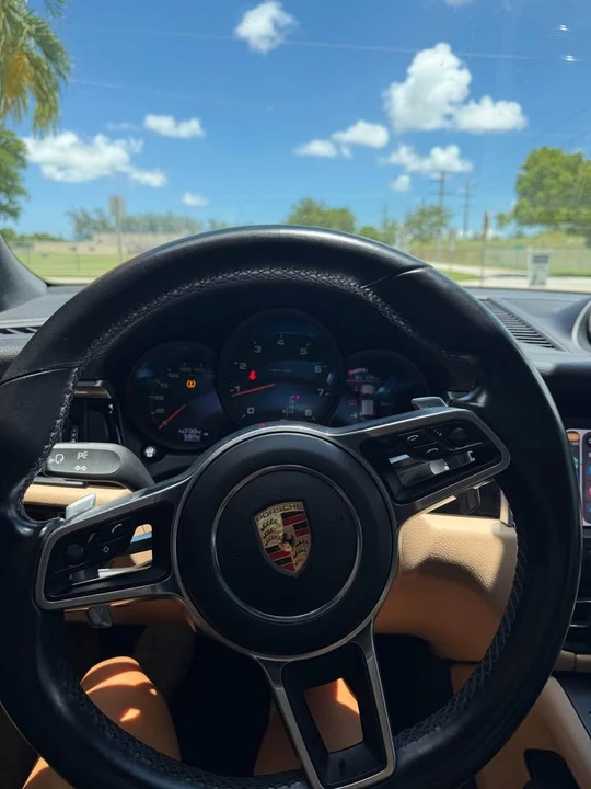 2020 Porsche Macan - Image 7 of 9
