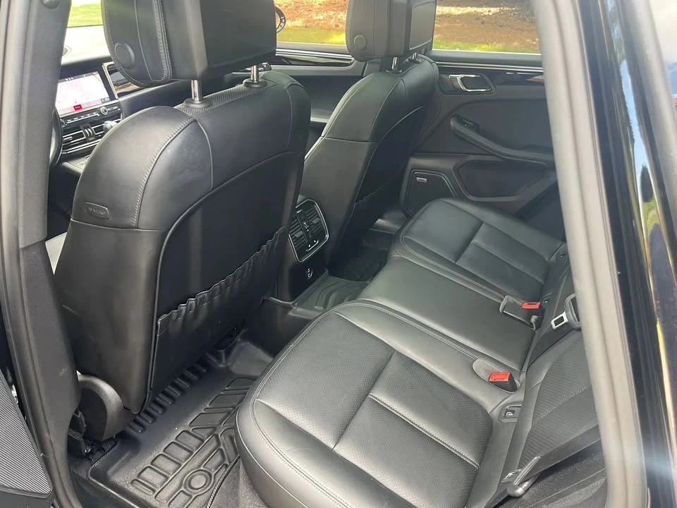 2020 Porsche Macan - Image 12 of 20
