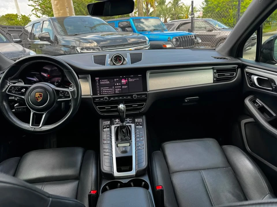2020 Porsche Macan - Image 10 of 16
