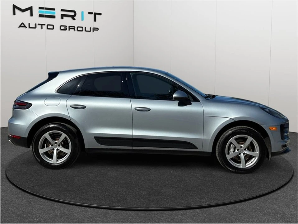 2020 Porsche Macan - Image 9 of 18