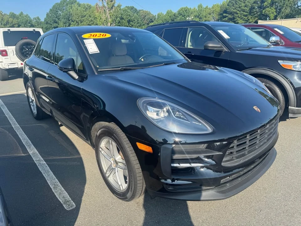 2020 Porsche Macan - Image 2 of 3
