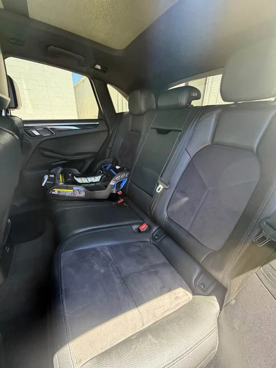 2020 Porsche Macan - Image 15 of 15