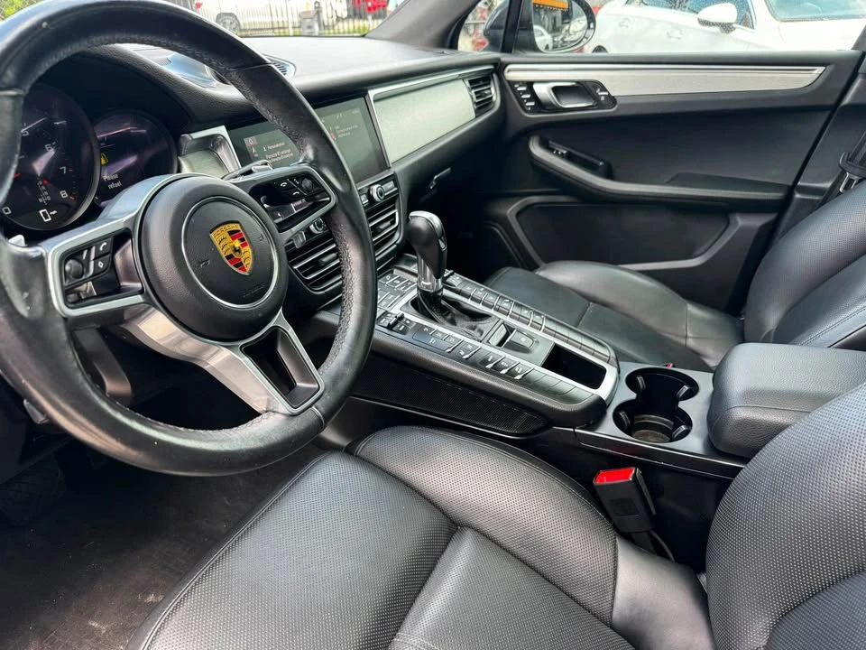 2020 Porsche Macan - Image 16 of 16