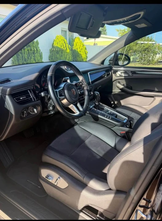 2020 Porsche Macan - Image 5 of 7